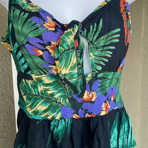 No.096 Partons of Peace Tropical Print Crop Top Tank - Picture 2 of 7